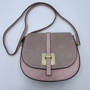 Two-Tone Pink and Taupe Saddle Shoulder Bag with Gold Hardware